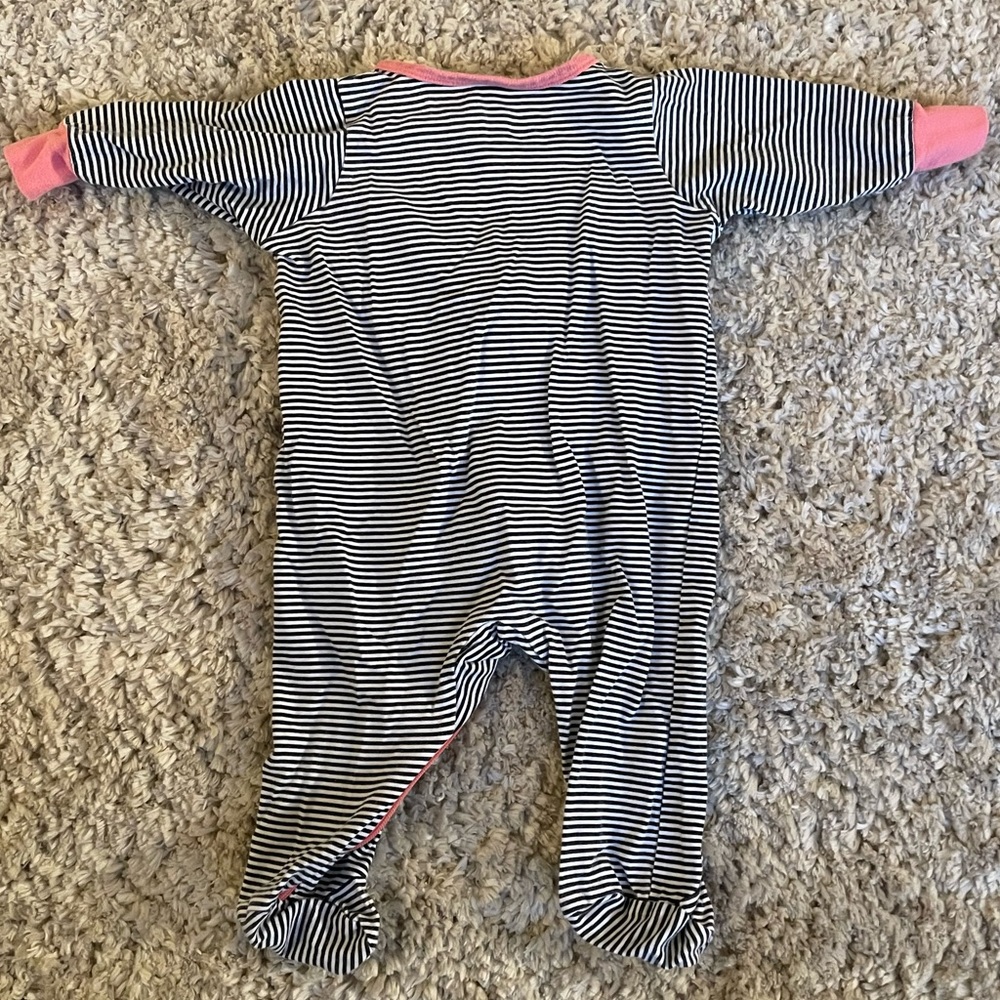 Gerber Onesie 0-3M - Picture 2 of 3